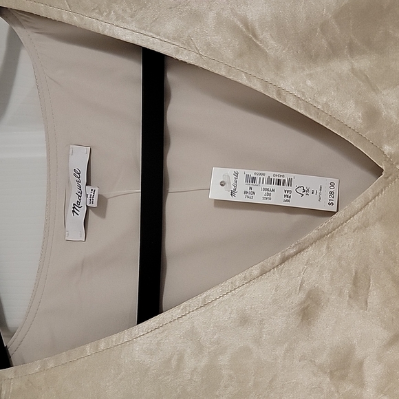 Madewell flutter sleeve medi dress - Picture 5 of 8